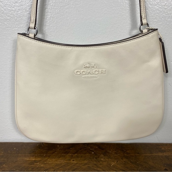 Coach Penelope shoulder bag in Chalk - Picture 4 of 11